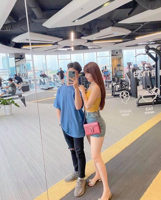 Nữ gymer Việt mặc quá gợi cảm xuống phố, dễ gây tai nạn-8