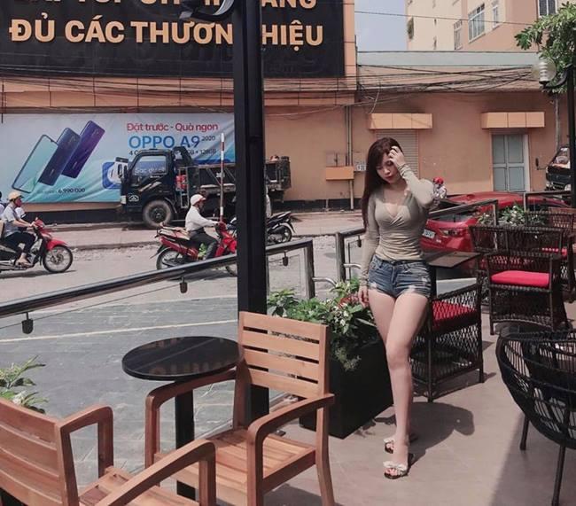 Nữ gymer Việt mặc quá gợi cảm xuống phố, dễ gây tai nạn-11