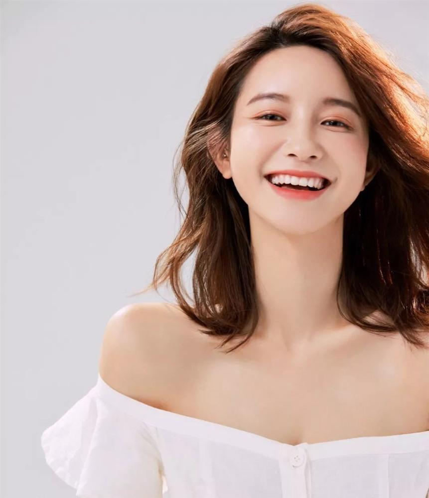 Chiêm ngưỡng dung nhan 2 tiểu tam hot nhất MXH: Cô bên Hàn thuần khiết, nàng bên Trung ngọt ngào-7