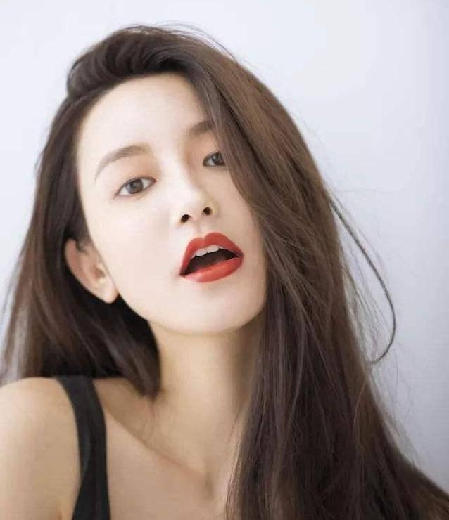 Chiêm ngưỡng dung nhan 2 tiểu tam hot nhất MXH: Cô bên Hàn thuần khiết, nàng bên Trung ngọt ngào-8