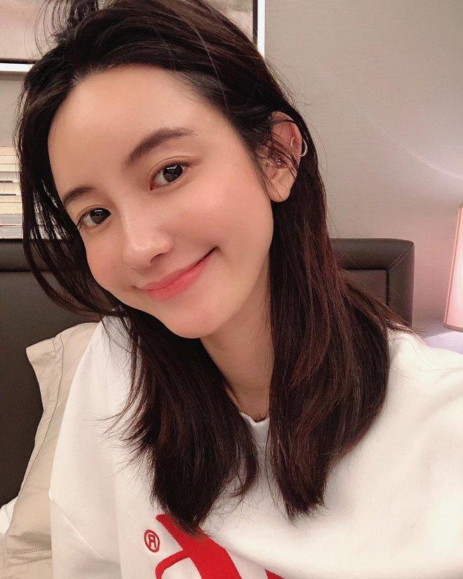 Chiêm ngưỡng dung nhan 2 tiểu tam hot nhất MXH: Cô bên Hàn thuần khiết, nàng bên Trung ngọt ngào-15