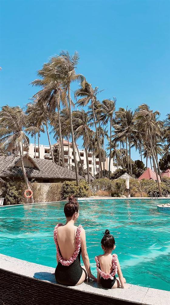 Hải Băng đụng hàng Lan Khuê: Chưa biết ai đẹp hơn nhưng mẹ 3 con có lợi thế hơn hẳn siêu mẫu-3