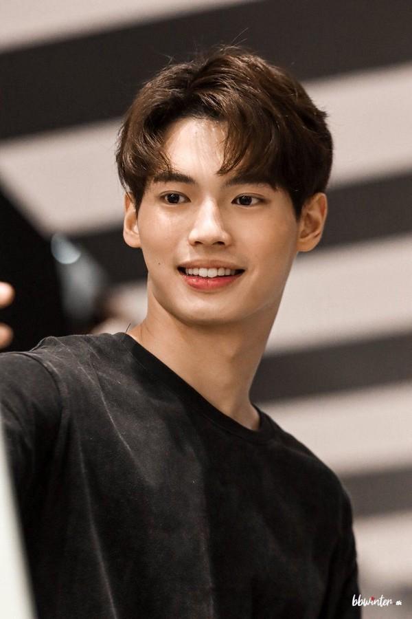 Vì sao Bright Vachirawit và nhiều nam thần Thái Lan đua nhau đóng phim đam mỹ?-5