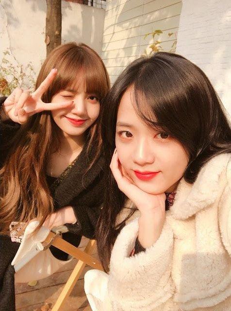 BLACKPINK Jisoo gây tranh cãi khi đặt tên Lisa trong điện thoại là chết đi-3