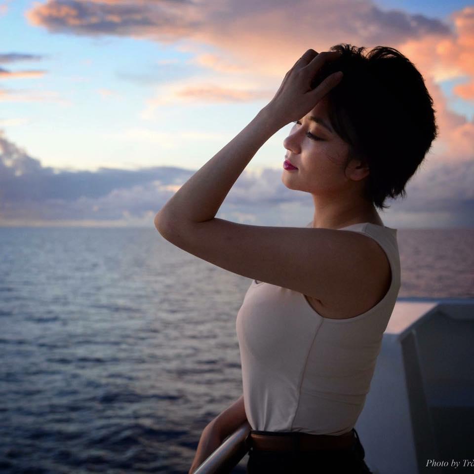 Hoa hậu Việt Nam đẹp nhất thi ứng xử: Tiếng vỗ tay vang dội khán đài vì sự thông minh-8