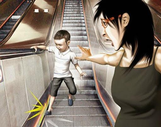 Thót tim xem clip bé trai bị kẹt chân vào thang cuốn ở trung tâm thương mại ở Hà Nội-3