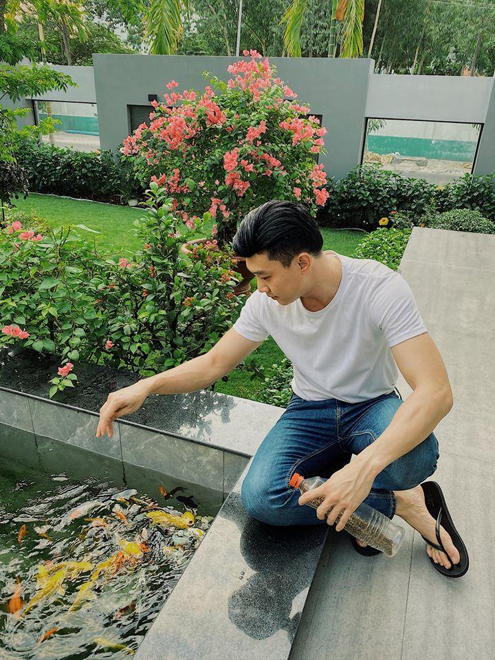 Midu liên tục bị bắt gặp thả thính Quốc Trường, fans được dịp chúc sớm về chung nhà-2