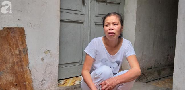 Mẹ nam thanh niên giết vợ và con trai 2 tuổi ở Hà Nội: Con trai tôi từng tâm sự vợ nó tuyên bố đứa con trai là của người khác, khiến nó rất uất ức-2