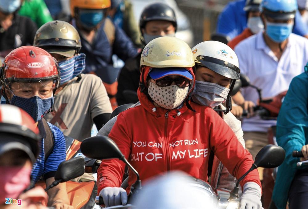 Giao thông Hà Nội, TP.HCM trở lại cảnh rối loạn kể từ đầu mùa dịch-15