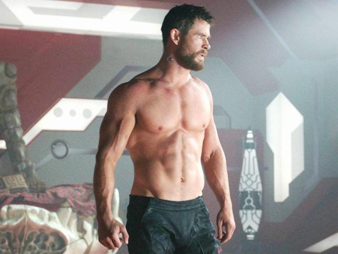 Chris Hemsworth hàng ngày tập gì để giữ cơ bụng 6 múi?-1