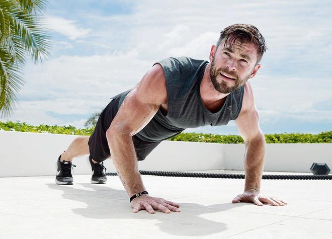 Chris Hemsworth hàng ngày tập gì để giữ cơ bụng 6 múi?-7