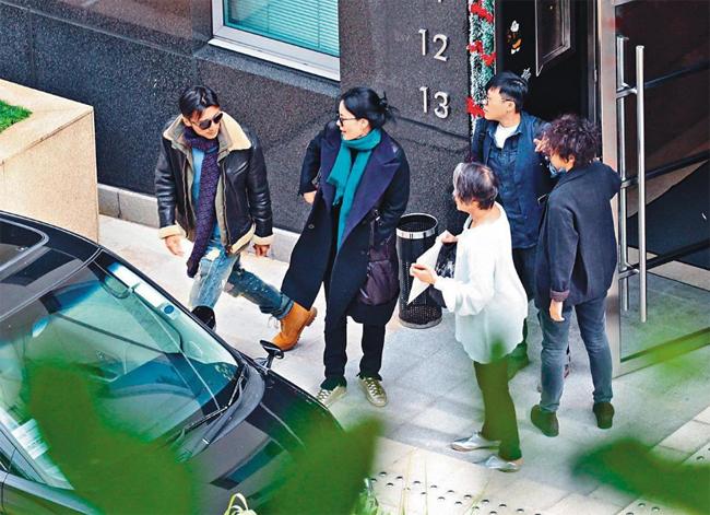 Tạ Đình Phong để dành cho hai con 134 triệu USD-2