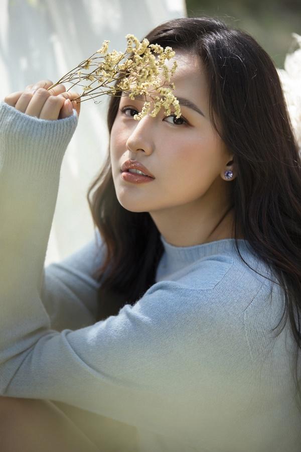 Mai Phương Thúy ca thán vì chẳng ai chú ý đến gương mặt đẹp của mình mà chỉ quan tâm đến chiều cao khủng-2