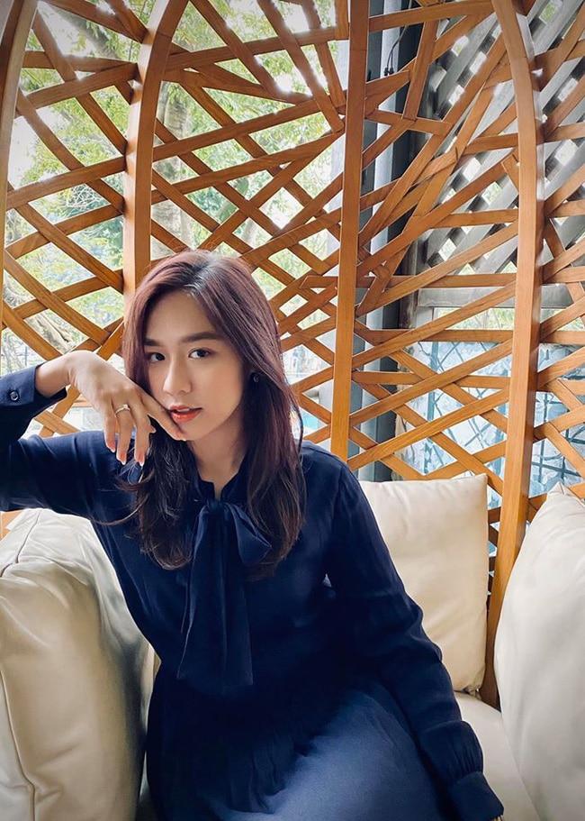 Nữ MC VTV gây thương nhớ với nhan sắc xinh đẹp, dân tình lùng sục danh tính hóa ra lại là mỹ nhân gây sốt một thời-3