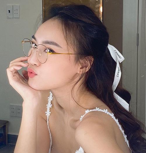 Lan Ngọc nhập hội fan cứng của phong cách Jennie-1