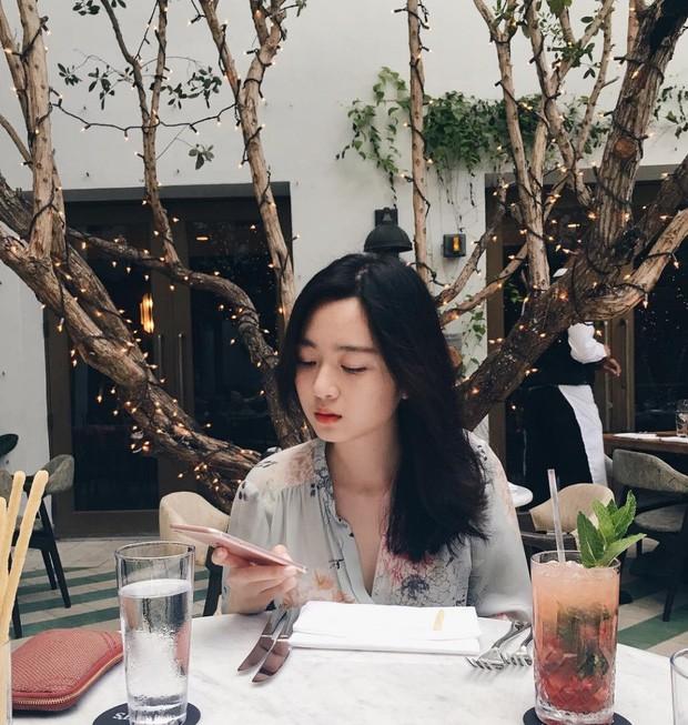 Khoe ảnh rạng rỡ bên mẹ, con gái Hoa hậu Đền Hùng Giáng My bị soi nhan sắc-2