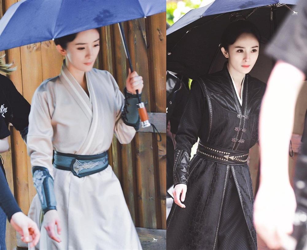 Dương Mịch bị chỉ trích vì ném ô cho trợ lý-2