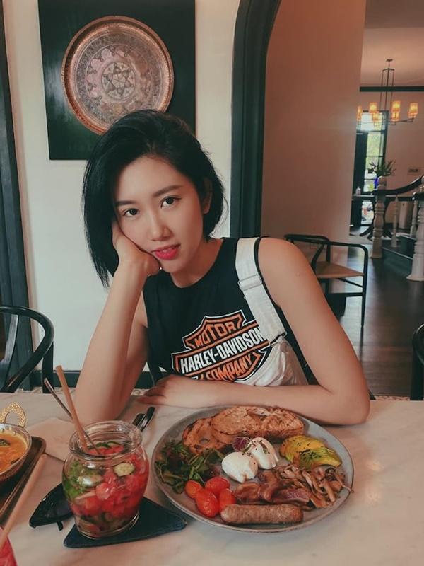 Lan Ngọc tiết lộ Thúy Ngân đang hẹn hò với Trương Thế Vinh chỉ qua một comment?-3