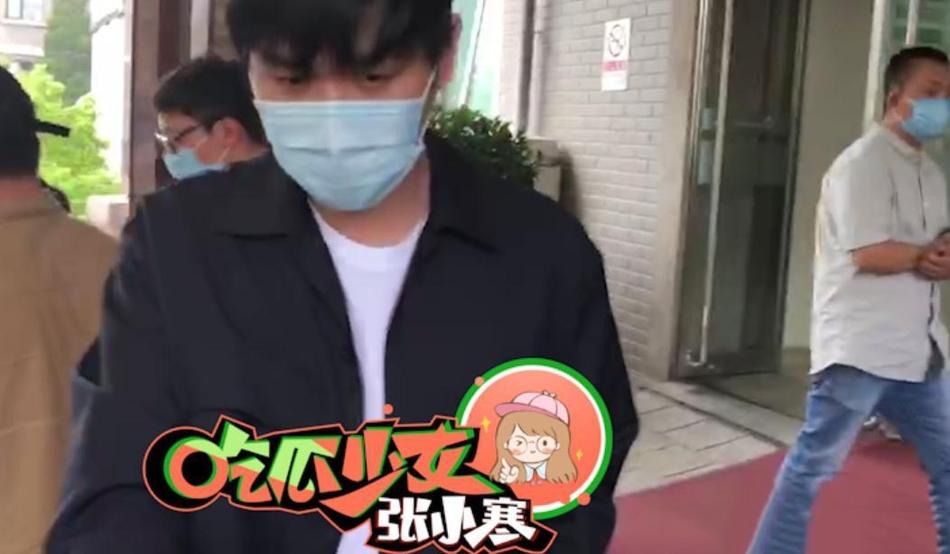 Người đẹp Tru Tiên sinh con đầu lòng, ông xã mạnh tay phát lì xì cho phóng viên-3