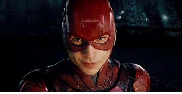Phim siêu anh hùng ‘The Flash’ có thể bị hủy sau vụ sao bóp cổ fan-2