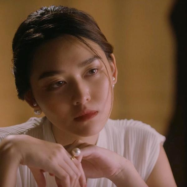 Hoa hậu Tiểu Vy, Đỗ Mỹ Linh và Tường San diễn xuất trong MV ra sao?-8