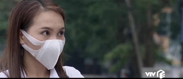 Bảo Thanh bị bóc mẽ đeo khẩu trang sai cách khi đóng phim tuyên truyền chống Covid-19, lý do đưa ra lại khá thuyết phục-1