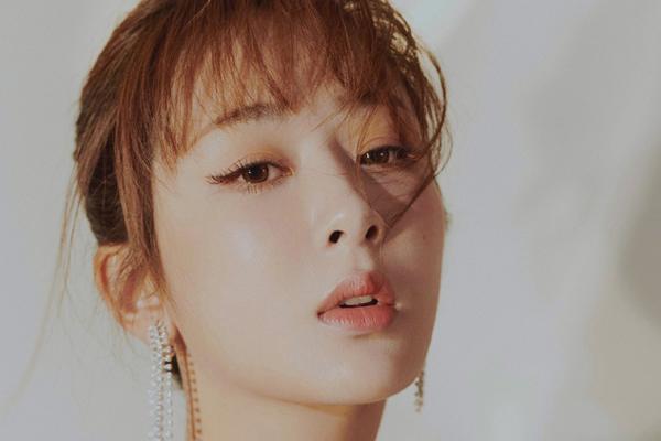 Phong thủy khi đặt bàn thờ trong nhà giúp gia chủ hút lộc, luôn êm ấm hạnh phúc-2