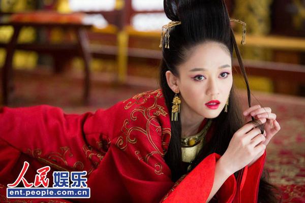 Triệu Lệ Dĩnh, Trần Kiều Ân phất lên nhờ đóng lại vai của các ngôi sao-8