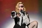 Madonna xác nhận nhiễm nCoV