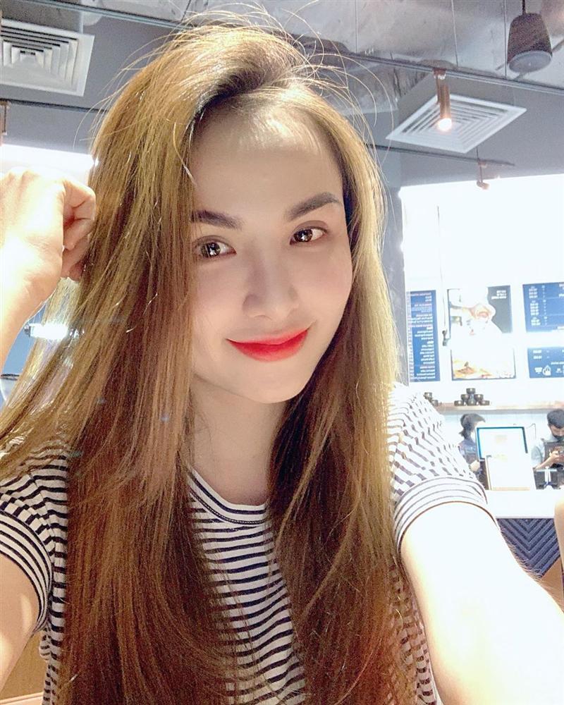 Bản tin Hoa hậu Hoàn vũ 7/5: HHen Niê không ngờ bị chìm sóng trước một mỹ nam-9