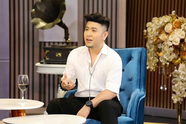 Akira Phan bất ngờ tiết lộ nhiều mỹ nam showbiz đặt túi ngực-2