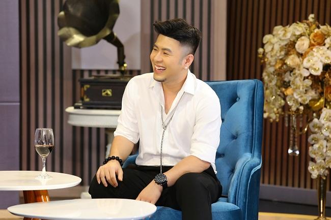 Akira Phan bất ngờ tiết lộ nhiều mỹ nam showbiz đặt túi ngực-3