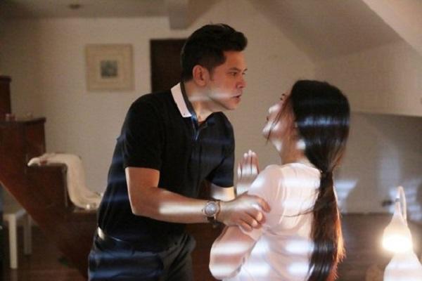 Về nhà thấy mẹ than chưa được ăn cơm, tôi xông vào cãi nhau với vợ, nào ngờ em chỉ vào bồn rửa bát rồi ngúng nguẩy bỏ đi-1