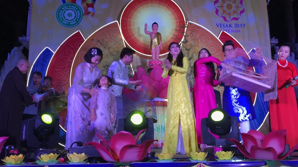 Hòa Hiệp thương nhớ Mai Phương, chia sẻ loạt ảnh 2 mẹ con cố diễn viên ngày còn hạnh phúc-6