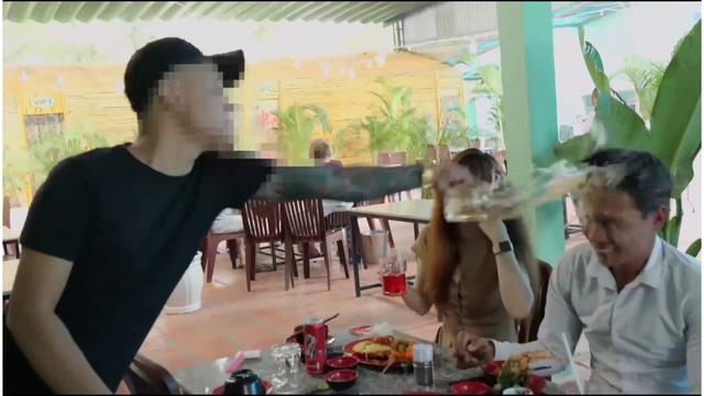 Đưa người đẹp đi ăn, Youtuber đình đám Lộc phụ hồ bị một thanh niên lạ mặt hành hung-3