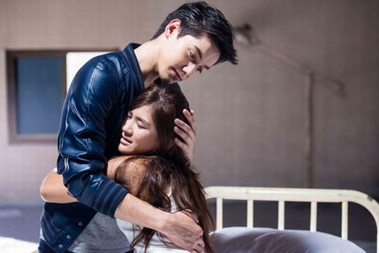 Dọn dẹp lại đồ đạc trước ngày ra tòa ly hôn, mẩu giấy có nội dung 'gọi cho anh nhé' khiến chồng ngây người sau đó rút đơn về