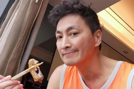 Vì sao ‘Triển Chiêu’ Hà Gia Kính vẫn độc thân ở tuổi 61?