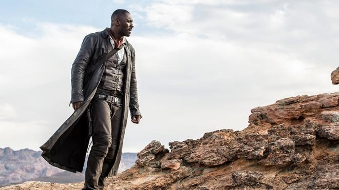 The Dark Tower (2017): Nguyên tác The Dark Tower được đánh giá là thiên anh hùng ca đến từ nhà văn Stephen King, và hãng Sony muốn xây dựng một vũ trụ rộng lớn dựa trên đó, cả điện ảnh lẫn truyền hình. Song, dự án thực tế bị luân chuyển qua nhiều studio khác nhau từ lâu. Sony chỉ rót 66 triệu USD cho tác phẩm mở màn có thời lượng vỏn vẹn 95 phút. Kết quả, The Dark Tower tẻ nhạt và xa rời tinh thần nguyên tác. Theo đó, thương hiệu coi như đã đâm đầu vào ngõ cụt trong sự thất vọng của công chúng.