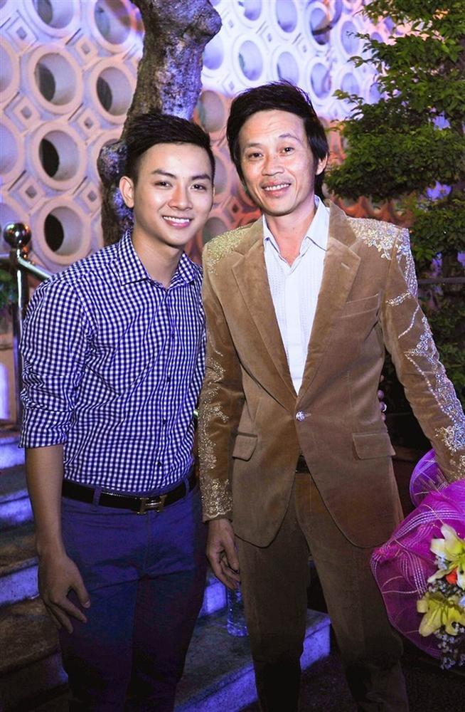 Hoài Lâm phản ứng bất ngờ sau thời gian dài từ chối mang họ Võ theo cha nuôi Hoài Linh-2