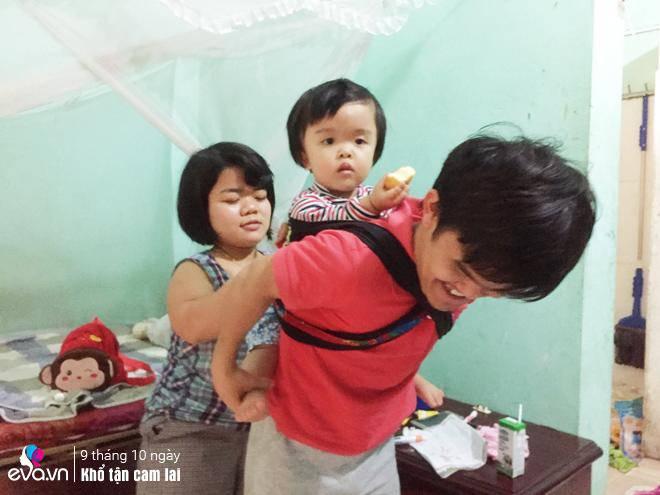 Hạnh phúc như kỳ tích ngày lên chức bố mẹ của cặp đôi bé như trẻ lớp 5-3