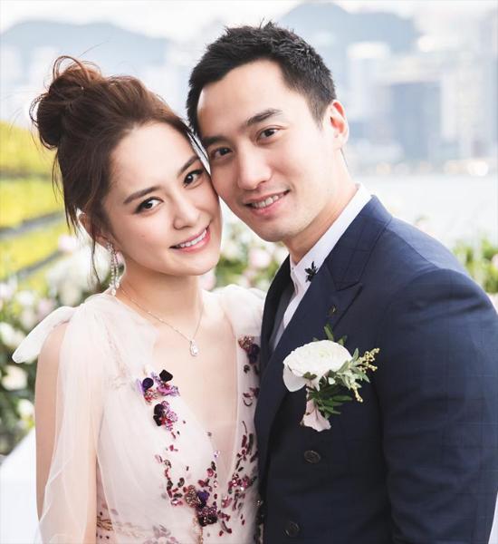 Hành trình yêu nhanh cưới vội kéo dài vỏn vẹn 14 tháng của Chung Hân Đồng và chồng kém 8 tuổi: Cả cuộc hôn nhân lung lay với 2 lần đằng trai bị đồn ngoại tình-7