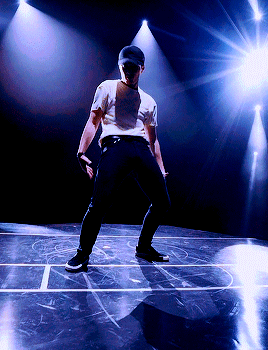 Vương Nhất Bác, Thái Từ Khôn và những nam thần tượng nhảy múa đỉnh nhất showbiz Hoa ngữ-6