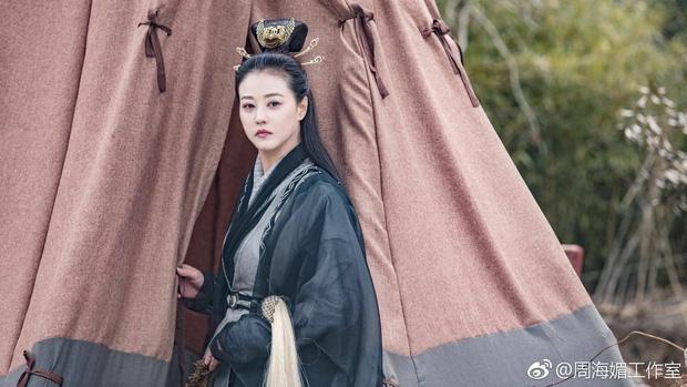 2 ác nữ mang mối thù với Trương Vô Kỵ đẹp nhất trên màn ảnh-4