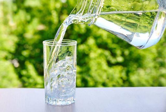 Mỗi ngày uống 5 lít nước trong 5 năm, người phụ nữ suýt chết: Cảnh báo cần uống nước đúng cách-3