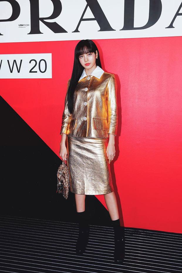 Bộ cánh tai tiếng bị chê nhiều hơn khen ngờ đâu lại giúp Lisa thắng thế trước Trịnh Sảng khi đụng hàng-2