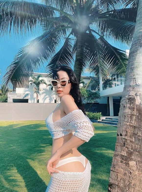 Quỳnh Thư khoe body mướt mắt sau một tháng không dám ăn, uống-4