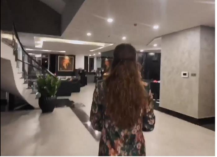 4 nữ ca sĩ tên Linh đình đám: Người dính tin đồn đồng giới, người ít đi hát nhưng sở hữu 188 cây vàng-3