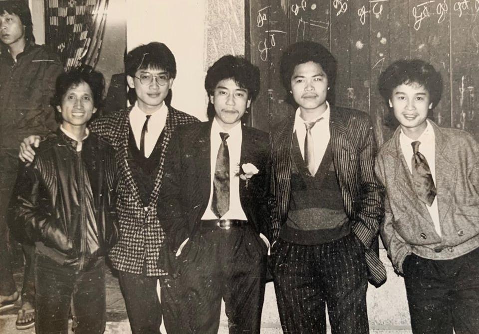 Huyền My đăng ảnh dìm hàng bố nhân dịp sinh nhật nhưng fan lại trầm trồ về phong cách tài tử Hong Kong chất lừ-3