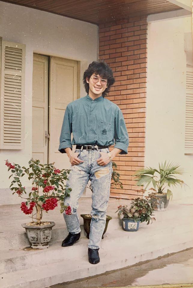 Huyền My đăng ảnh dìm hàng bố nhân dịp sinh nhật nhưng fan lại trầm trồ về phong cách tài tử Hong Kong chất lừ-6