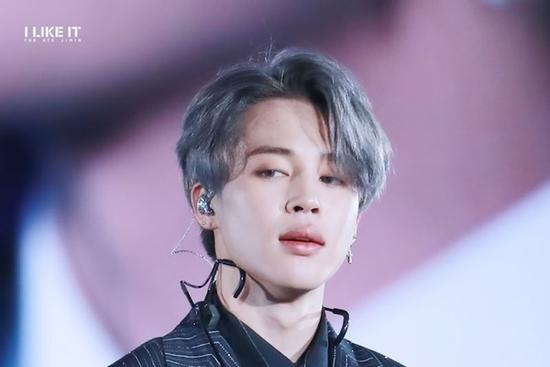 Jimin (BTS) tiếp nối PSY trở thành nghệ sĩ Kpop thứ 2 tích lũy 300 triệu lượt stream trên nền tảng âm nhạc quốc tế